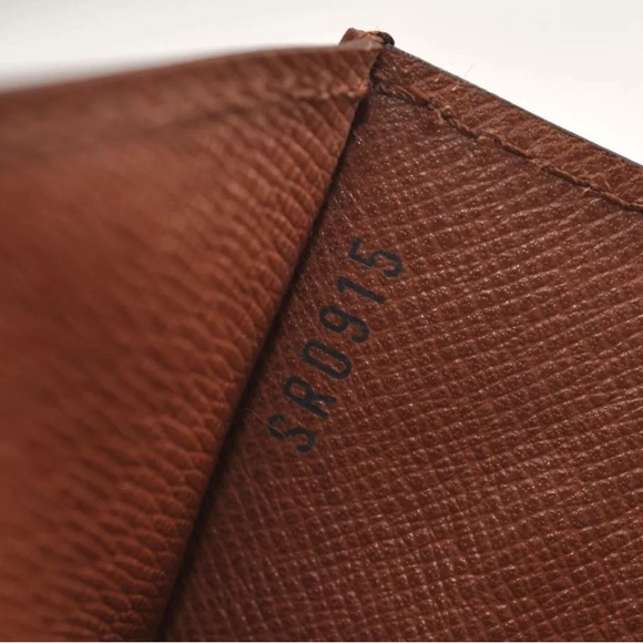 SOLD ✨ Authentic Louis Vuitton Monceau 28 - Picture 6 of 16